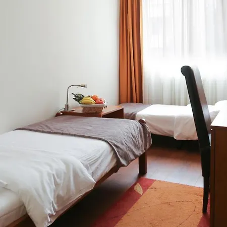 Srbija-free Parking Hotel Bělehrad