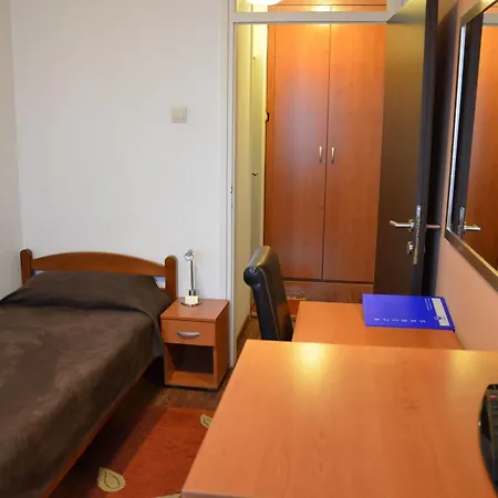 Srbija-free Parking 3* Bělehrad